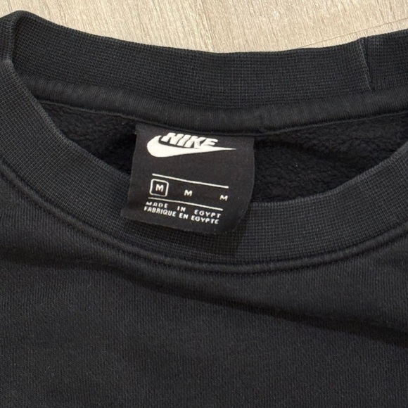 Nike Men's Crewneck Sweatshirt - Picture 3 of 5
